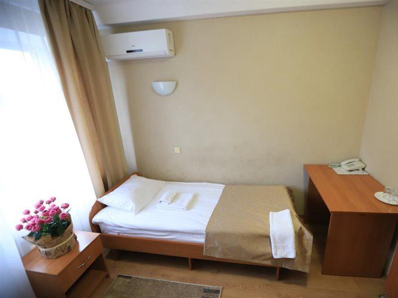 קייב Holosiyvsky Hotel מראה חיצוני תמונה