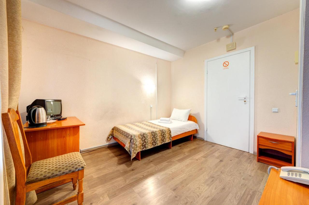 קייב Holosiyvsky Hotel מראה חיצוני תמונה