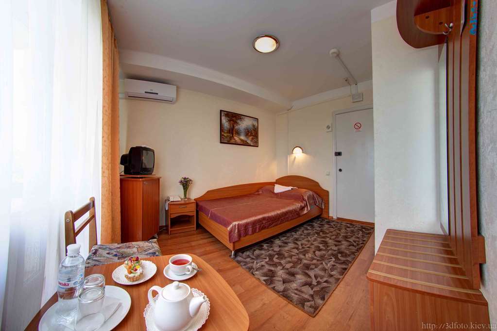 קייב Holosiyvsky Hotel חדר תמונה